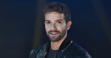 Pablo Alborán suma su voz a la de Ricardo Arjona para hablarnos del 'El amor que me tenía'