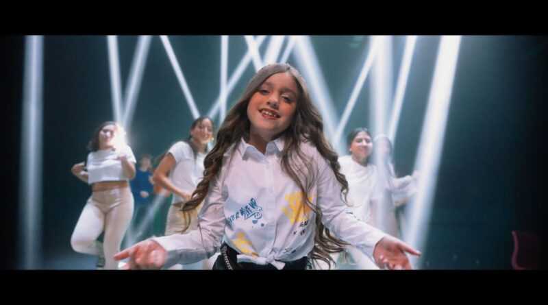 La talentosa pero, además muy carismática, estrella infantil Anabella Queen, estreno su nuevo trabajo artístico "Shalalá"