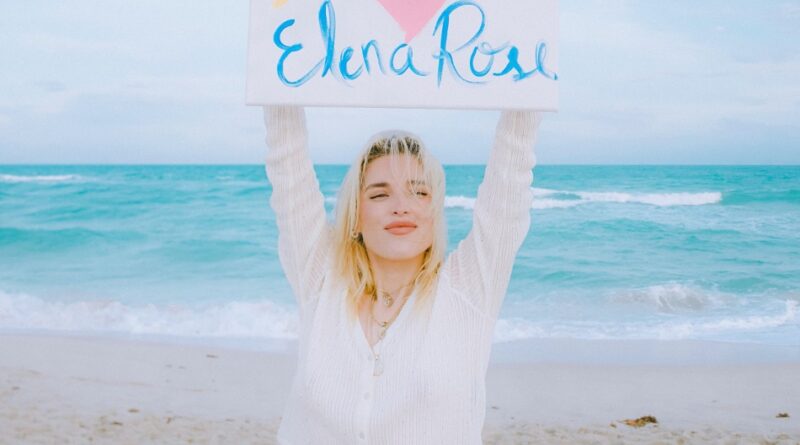 Elena Rose lanza su emotivo nuevo sencillo Me Lo Merezco