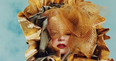 Sia lanza su esperado y potente nuevo álbum mujer razonable