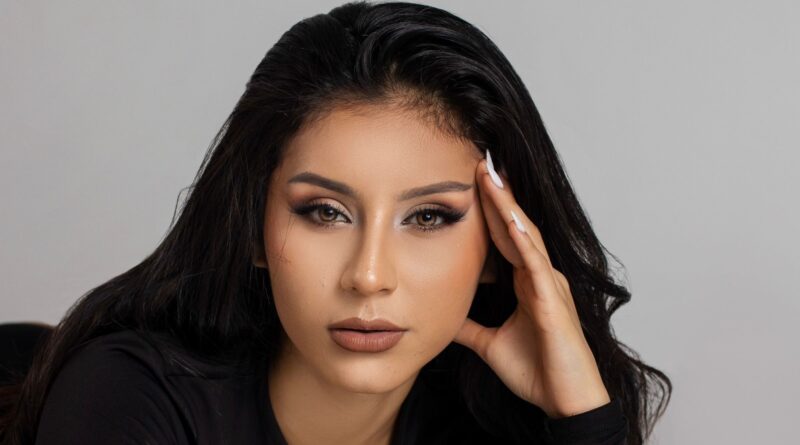 HAYDA VELOZ la creadora de contenido ecuatoriana con más de 11 millones de seguidores está nominada en INFLUENCER ÍCONO 2024
