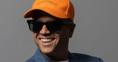 Hector Zunico creador de la banda sonora con su canción peliculón