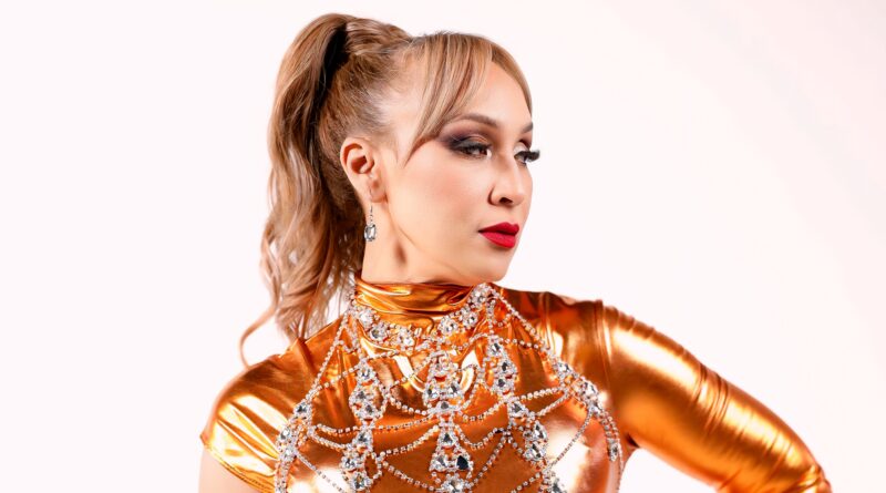 Mery EMe estrena su nuevo éxito Quién Cura