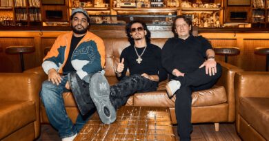 Clarent la promesa musical de 2025 nominado como artista revelación en Premio Lo Nuestro