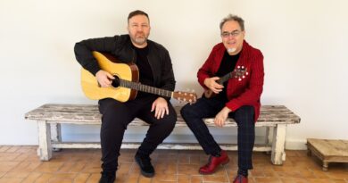 Falquez y Pavel Urkiza estrenan 'Río Arriba' Una canción de resiliencia y transformación