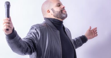 Max Rosado reinventa un clásico Lanza Killing Me Softly en una vibrante versión salsa