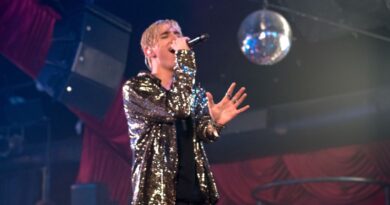 El rock resucita con Amén al Rock el segundo álbum de Ryan Cox