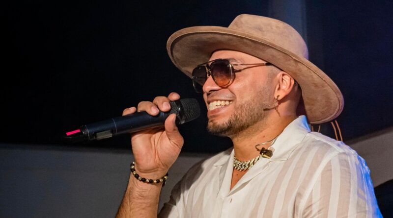 Angelove reinterpreta Acuérdate en versión bachata