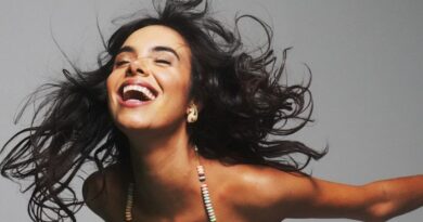 Bodine Lanza Adictivo Sencillo de Electro Pop Pastillas de Colores