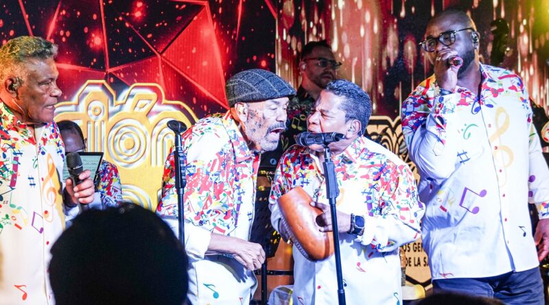 La Dimensión Latina comienza su gira tras una presentación especial en Caracas
