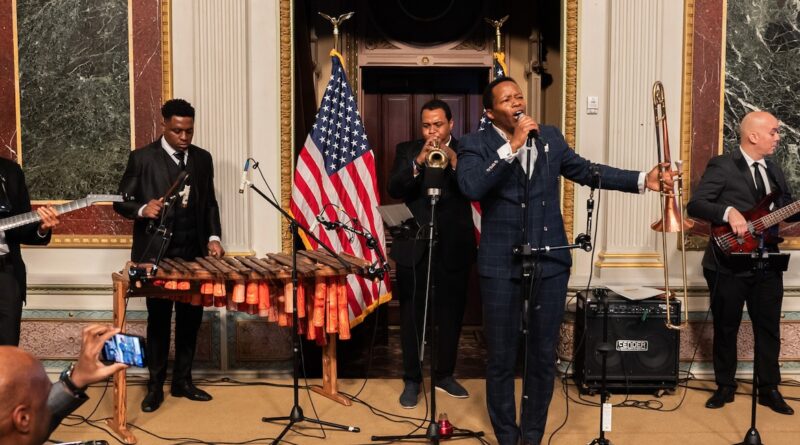 Mauro Castillo lanza un disco grabado en vivodesde la Casa Blanca