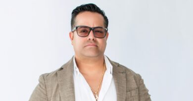 Miguel Petit Debuta como autor con Entre acordes y estrategias