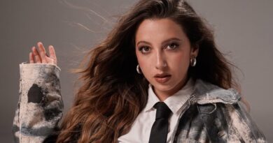 Natalia Natalia una de las grandes voces del pop colombiano anuncia su primera gira por latinoamérica con el álbum “A mala Hora”