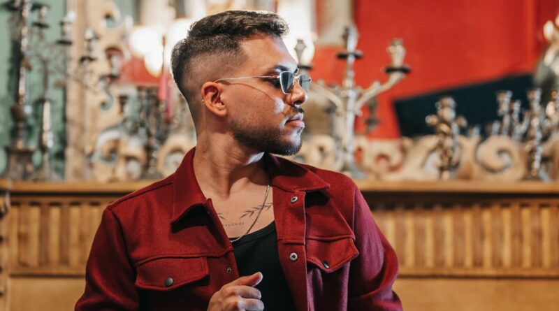 El bachatero español Tony Lozano lanza su esperado EP Haciéndolo Romántico Colombia Music Inc