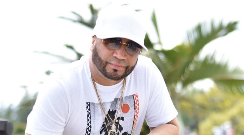 J Doble A transforma una historia de amor en ritmo con “Tesoro Perdido”