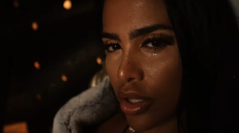 BellaTop irrumpe con “Herida con Alcohol” un confesionario de pop urbano con fuego emocional