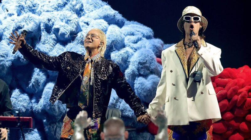 CA7RIEL y Paco Amoroso arrasan en los Latin Grammys con cinco galardones