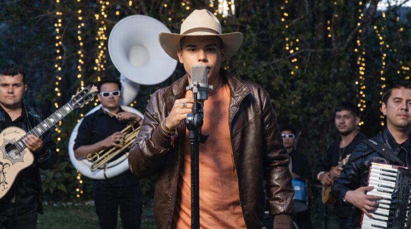 Kevin Montoya eleva la voz del jornalero en la música colombiana