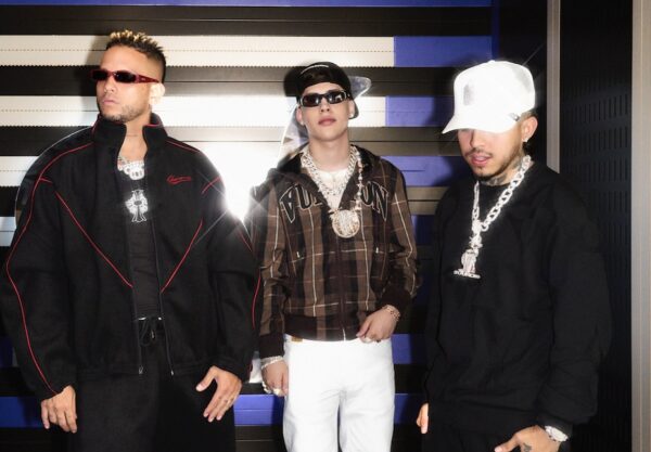 W Sound y Cris MJ amplifican su impacto global con “Chica Galáctica”