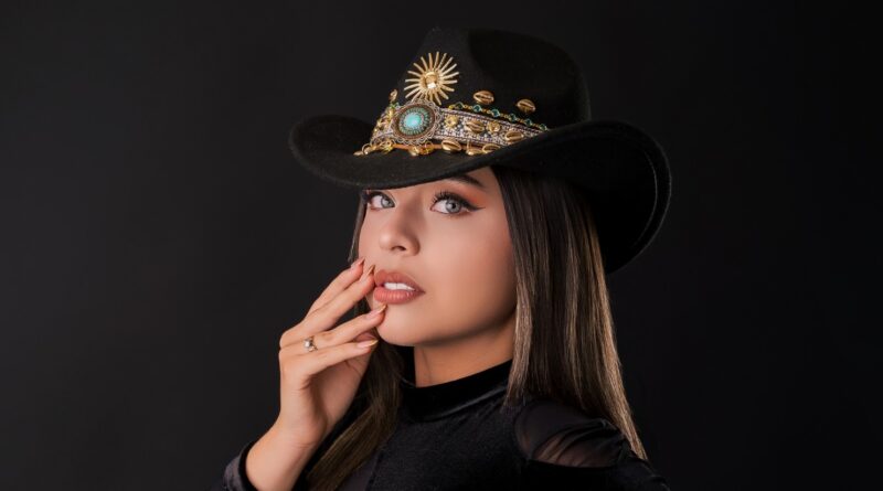 Ángela Samira inicia su camino global con una producción de alto nivel profesional