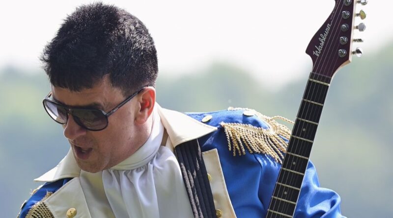 Alexis Martínez presenta una versión revolucionaria de “Rock Me Amadeus”
