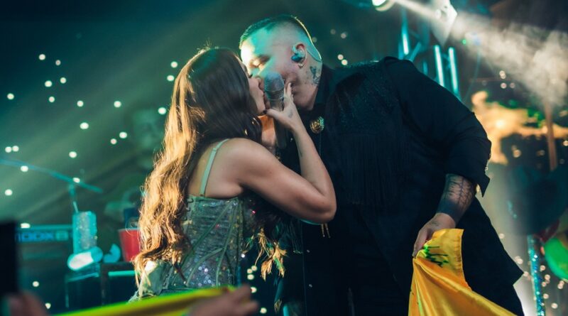 Más de 20.000 personas vibran con Jessi Uribe y Paola Jara en Europa