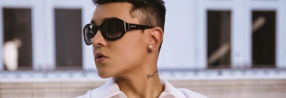 Kevin Roldán transforma el orgullo caleño en música con Postrecito de Cali