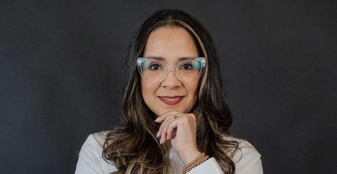 Everlyn Moran comparte su visión de liderazgo e innovación empresarial en un libro Best Seller