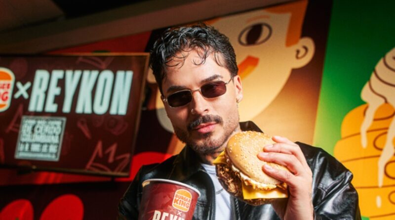 Reykon se une a Burger King en una colaboración fuera de la música
